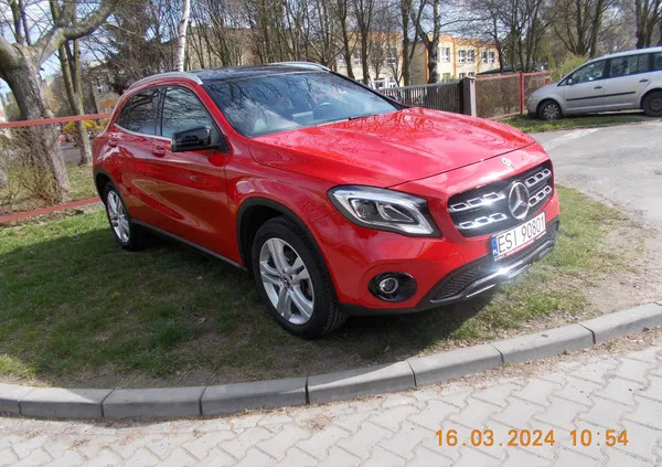 samochody osobowe Mercedes-Benz GLA cena 92500 przebieg: 60500, rok produkcji 2019 z Sieradz